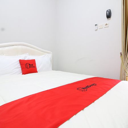 Reddoorz Plus Near Stie Ykpn Maguwo Экстерьер фото