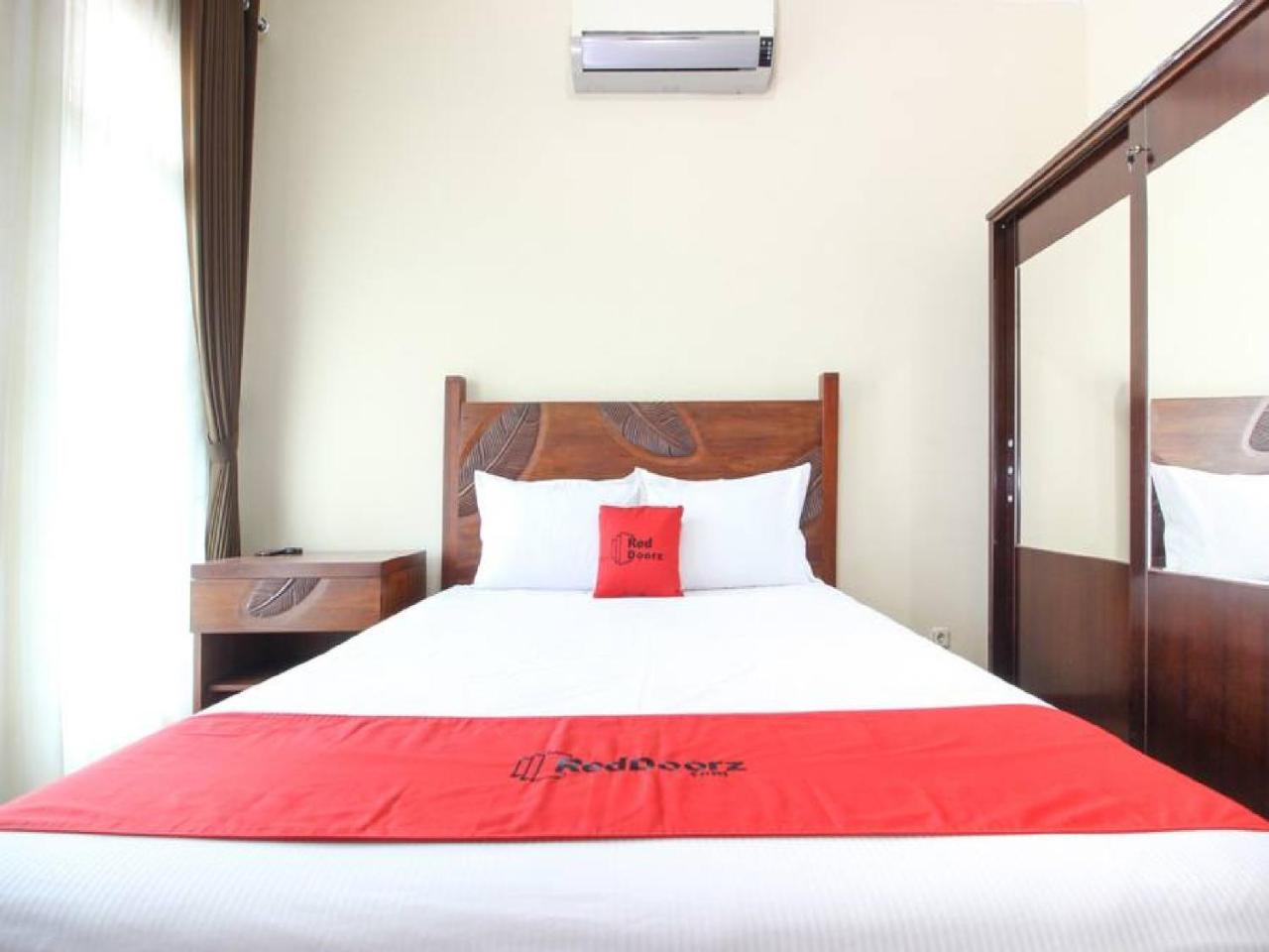 Reddoorz Plus Near Stie Ykpn Maguwo Экстерьер фото