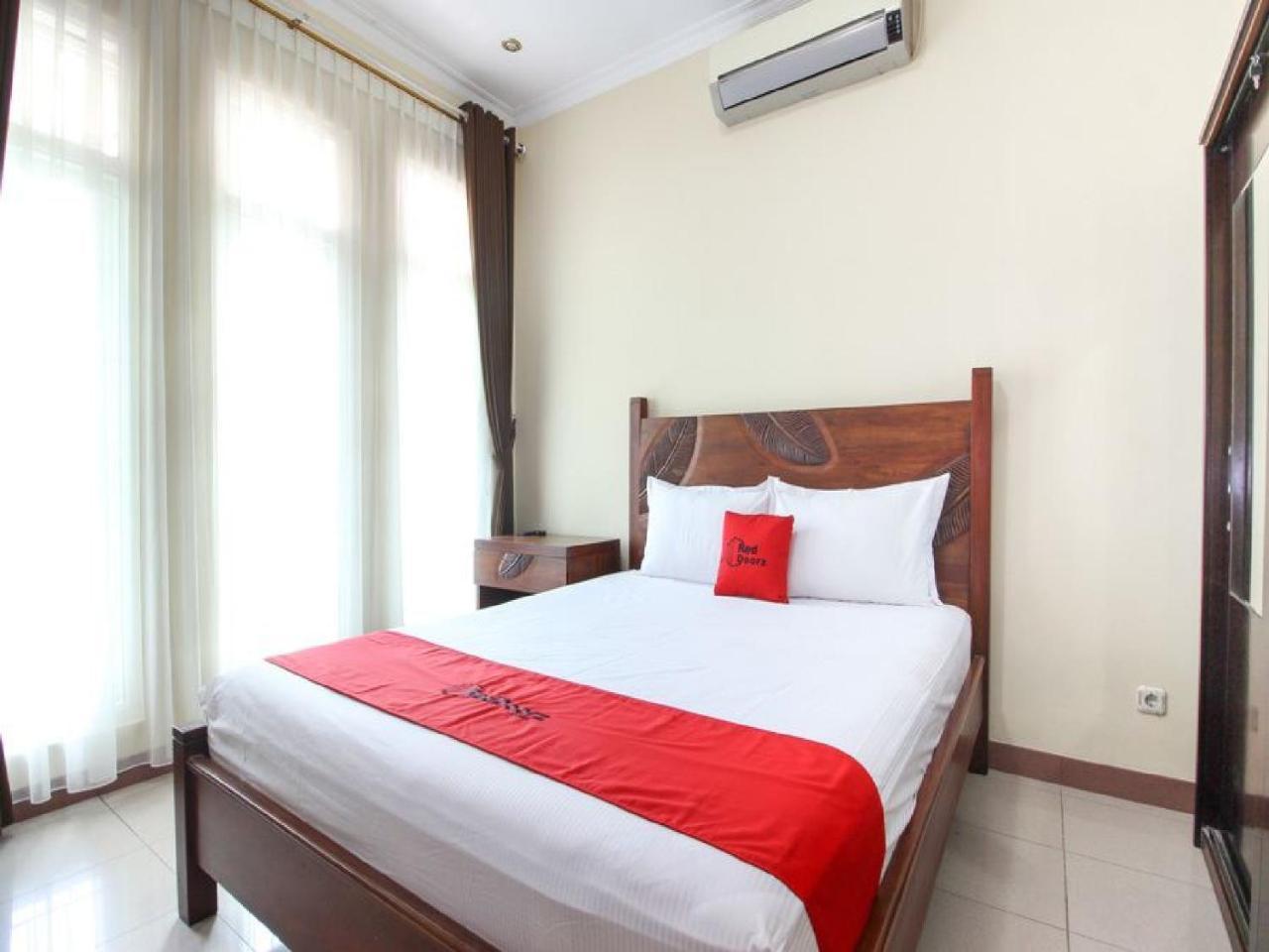 Reddoorz Plus Near Stie Ykpn Maguwo Экстерьер фото