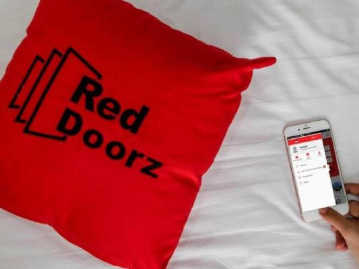 Reddoorz Plus Near Stie Ykpn Maguwo Экстерьер фото